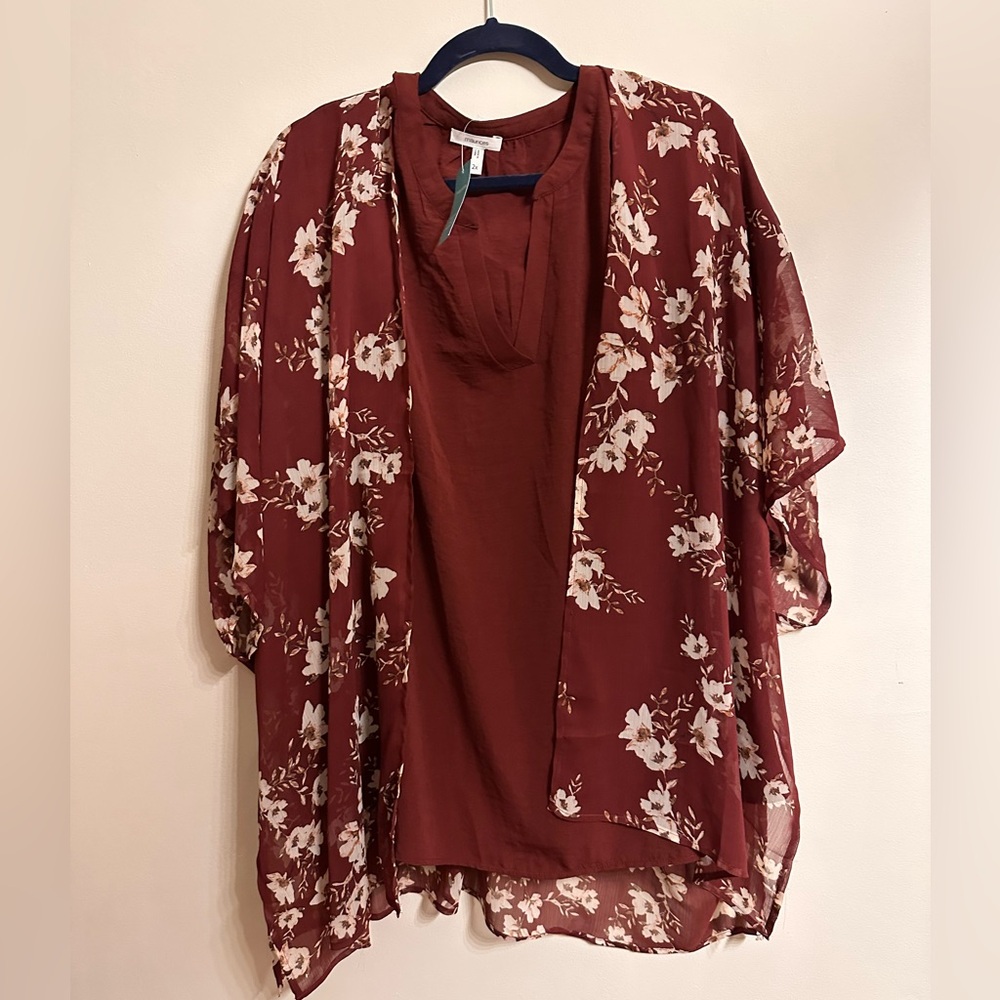 Maurices Floral Kimono  & flutter Sleeve Blouse - Rust colored plus zie 2X